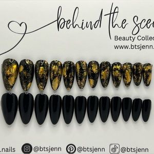 24pc Medium Length Almond Press Ons